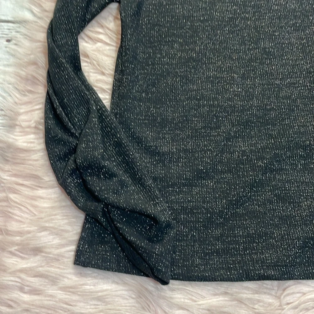 Evereve Ribbed Sparkle Metallic Silver Mockneck Top - Picture 7 of 8